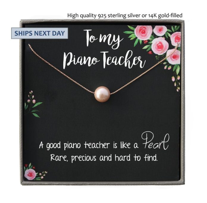 10 Great Gift Ideas for Piano Teachers | What Should I Get Her